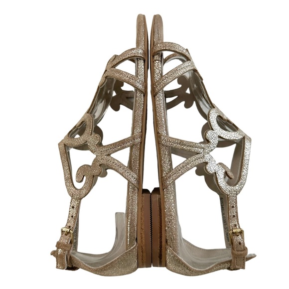 Boden Gold Metallic Leather Filigree Flat Thong Sandals Size 37/ US 6 - Picture 7 of 16